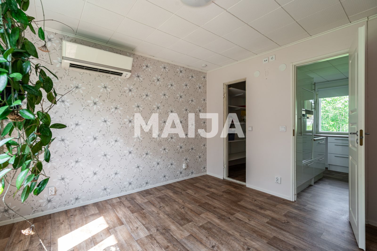 Dom 3 pokoi 70 m² Karjenniemi, Finlandia