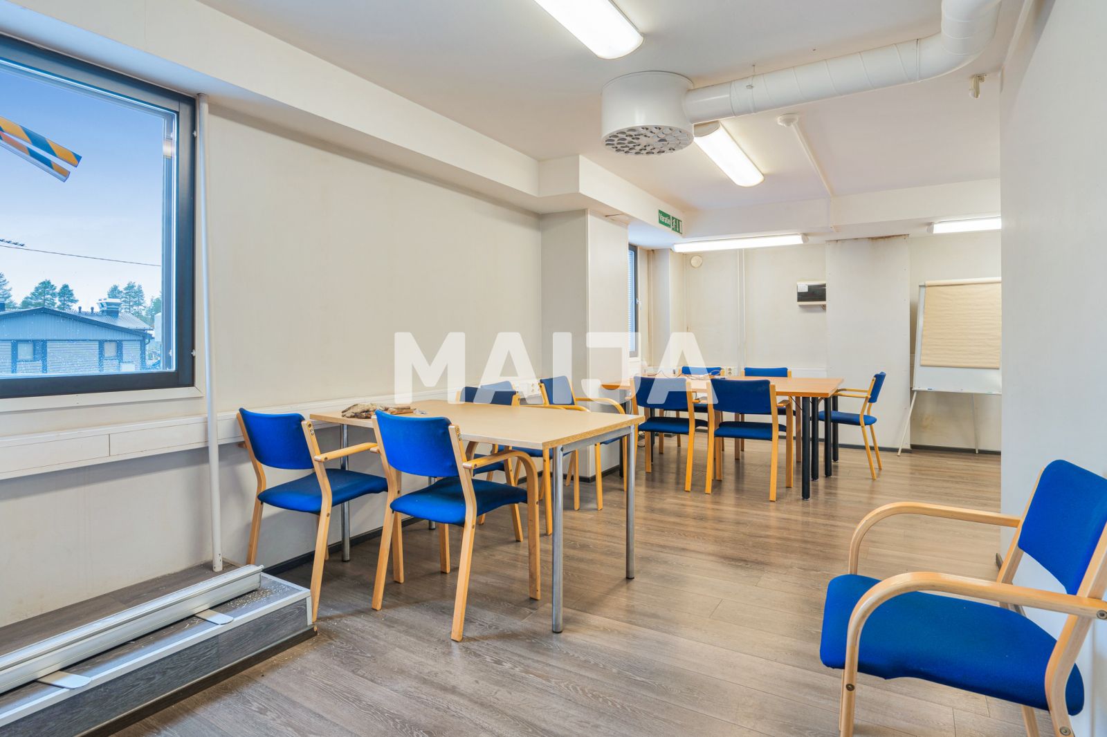 Oficina 1 358 m² en Joensuu sub region, Finlandia