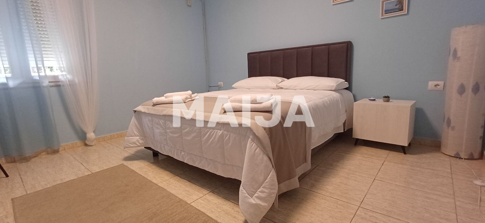 Mieszkanie 4 pokoi 120 m² w Tirana Municipality, Albania