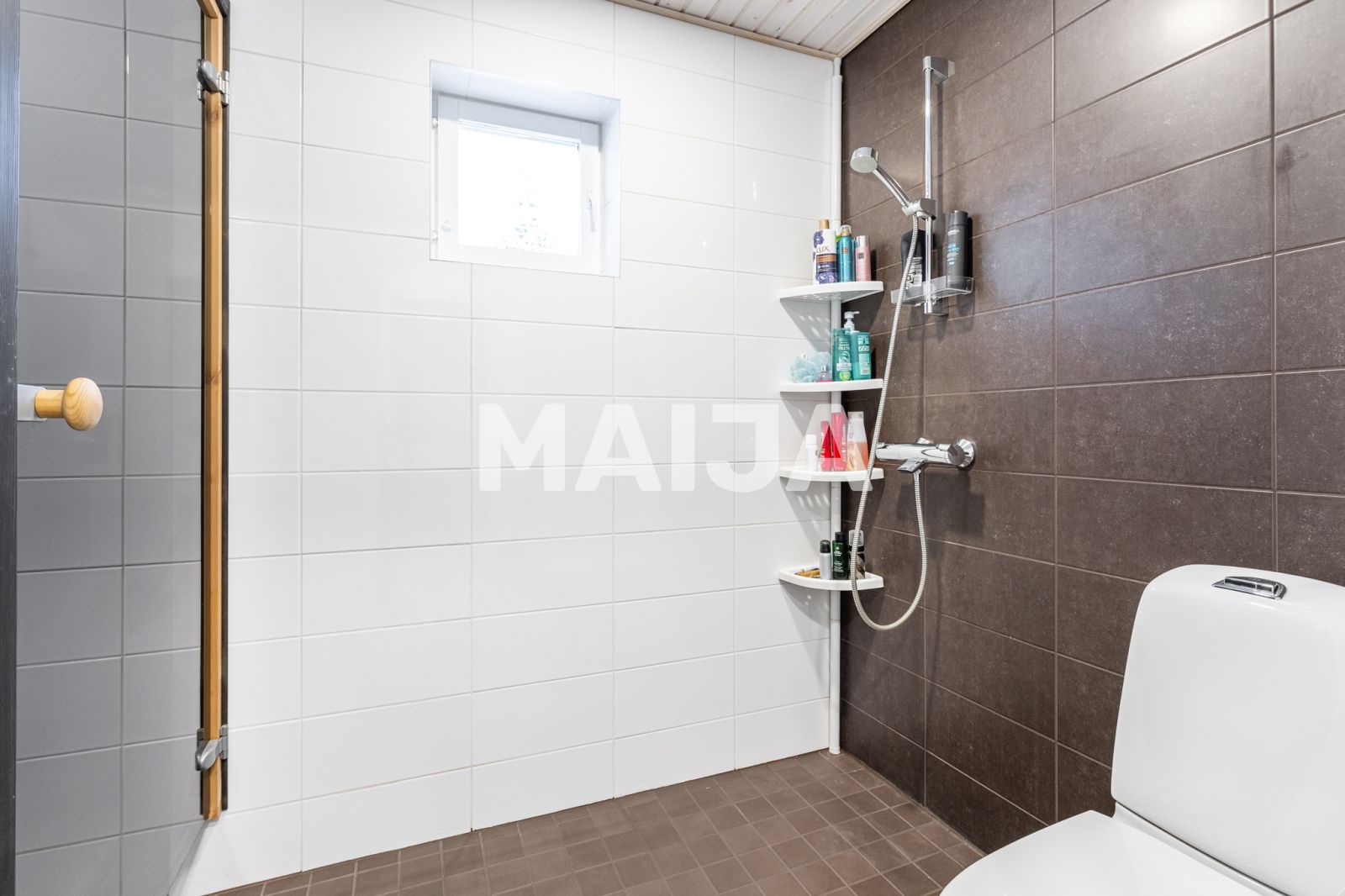 Дом 4 комнаты 98 м² Viuha, Финляндия