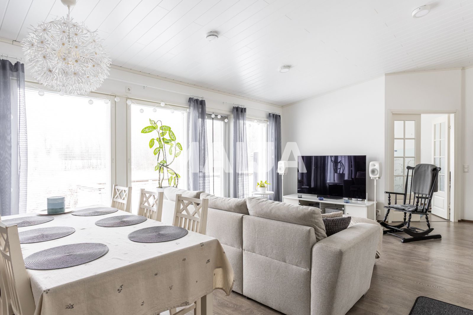 Дом 4 комнаты 98 м² Viuha, Финляндия