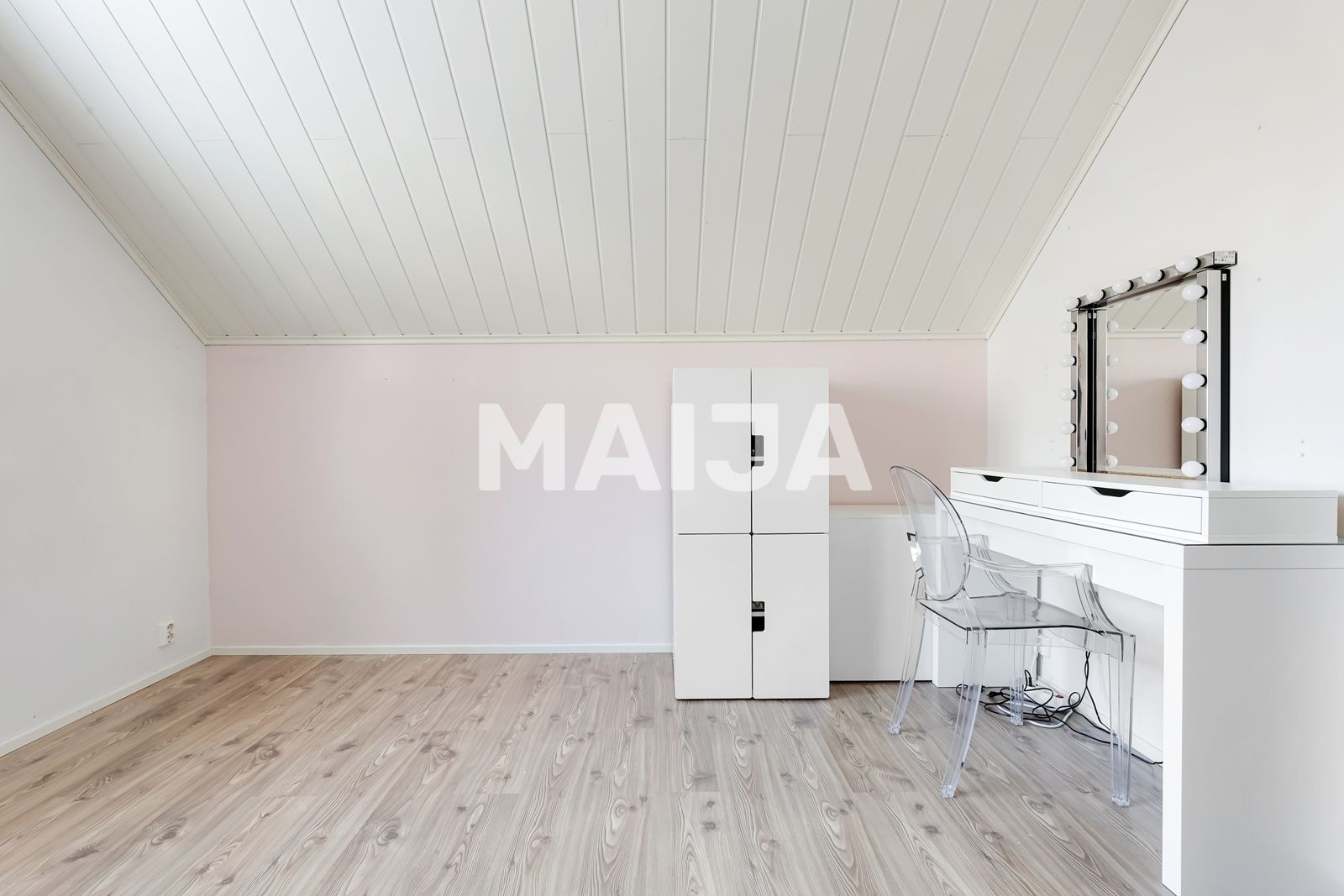 4 bedroom house 128 m² Helsinki sub-region, Finland