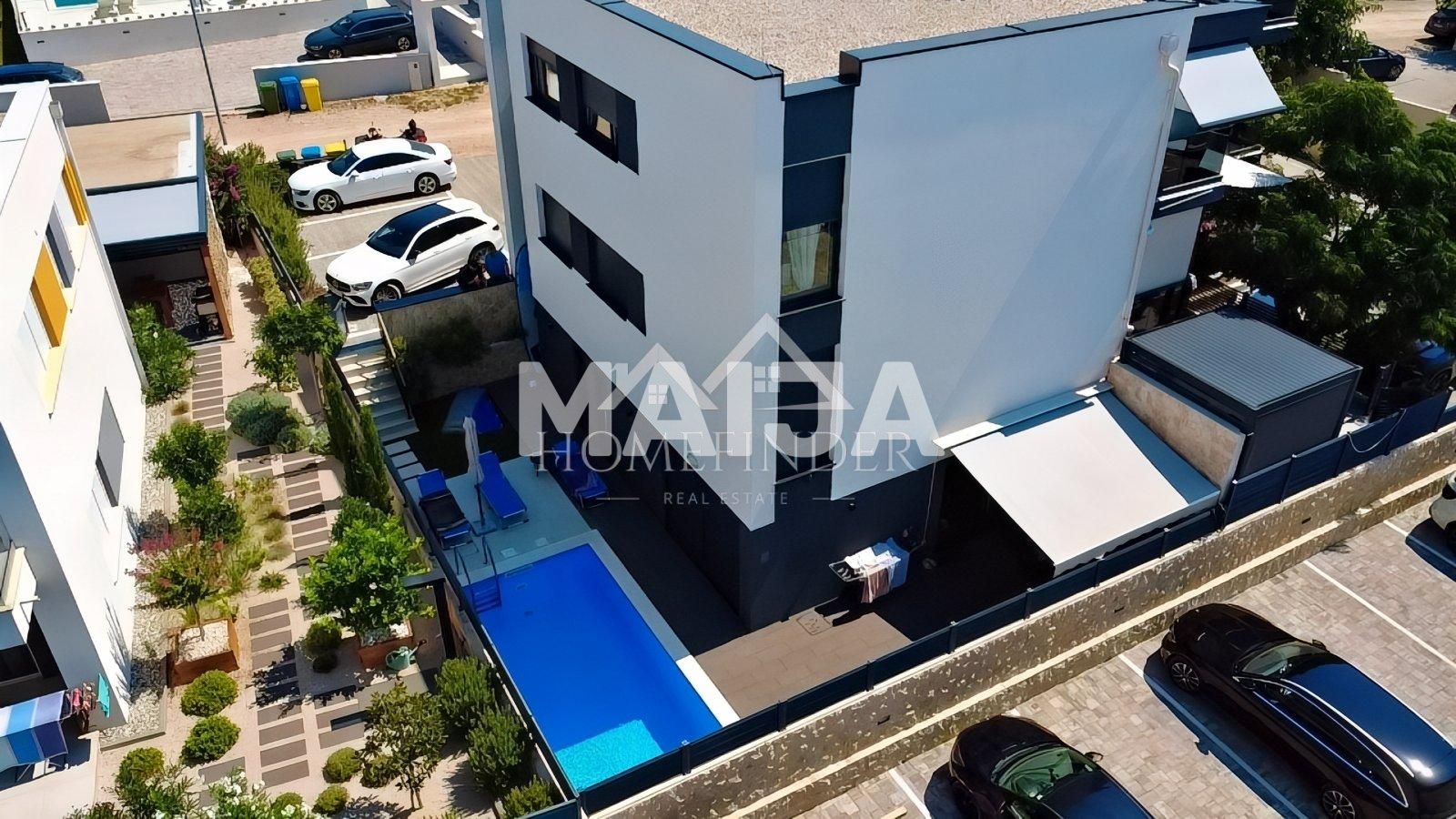 Mieszkanie 3 pokoi 75 m² Grad Novalja, Chorwacja