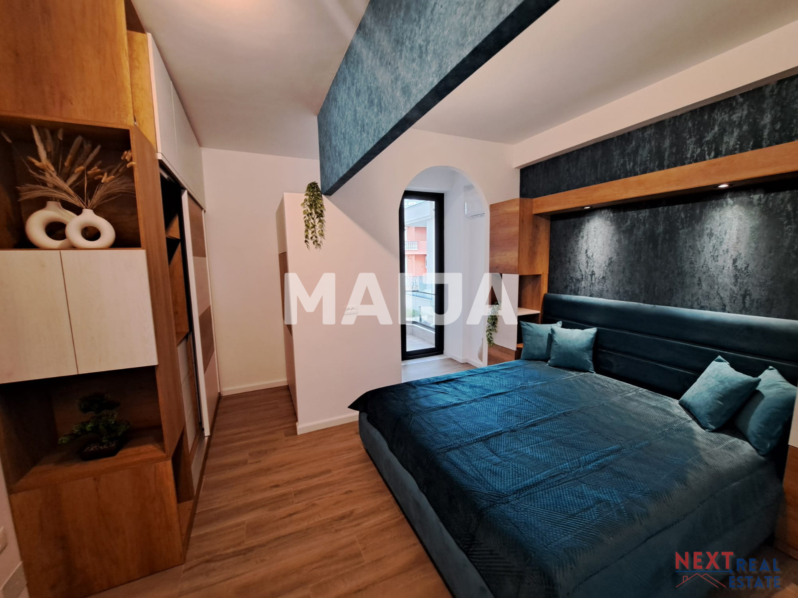 Квартира 3 комнаты 155 м² Влёра, Албания