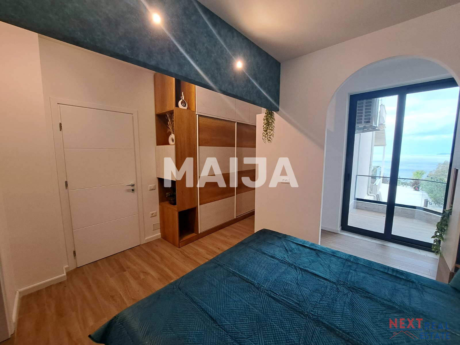 Квартира 3 комнаты 155 м² Влёра, Албания