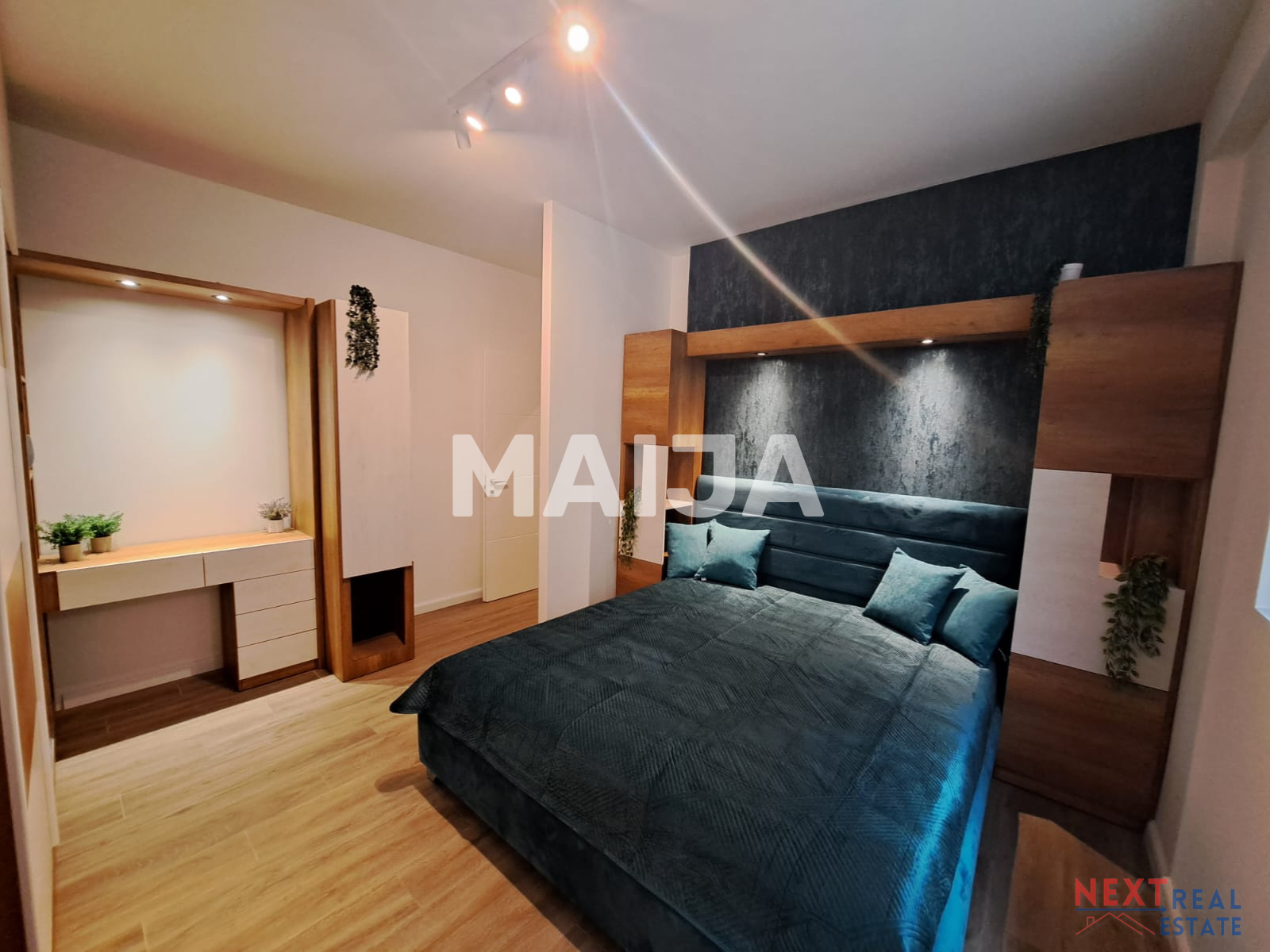 Квартира 3 комнаты 155 м² Влёра, Албания