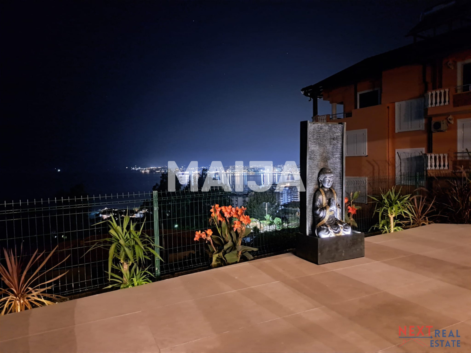 Квартира 3 комнаты 155 м² Влёра, Албания