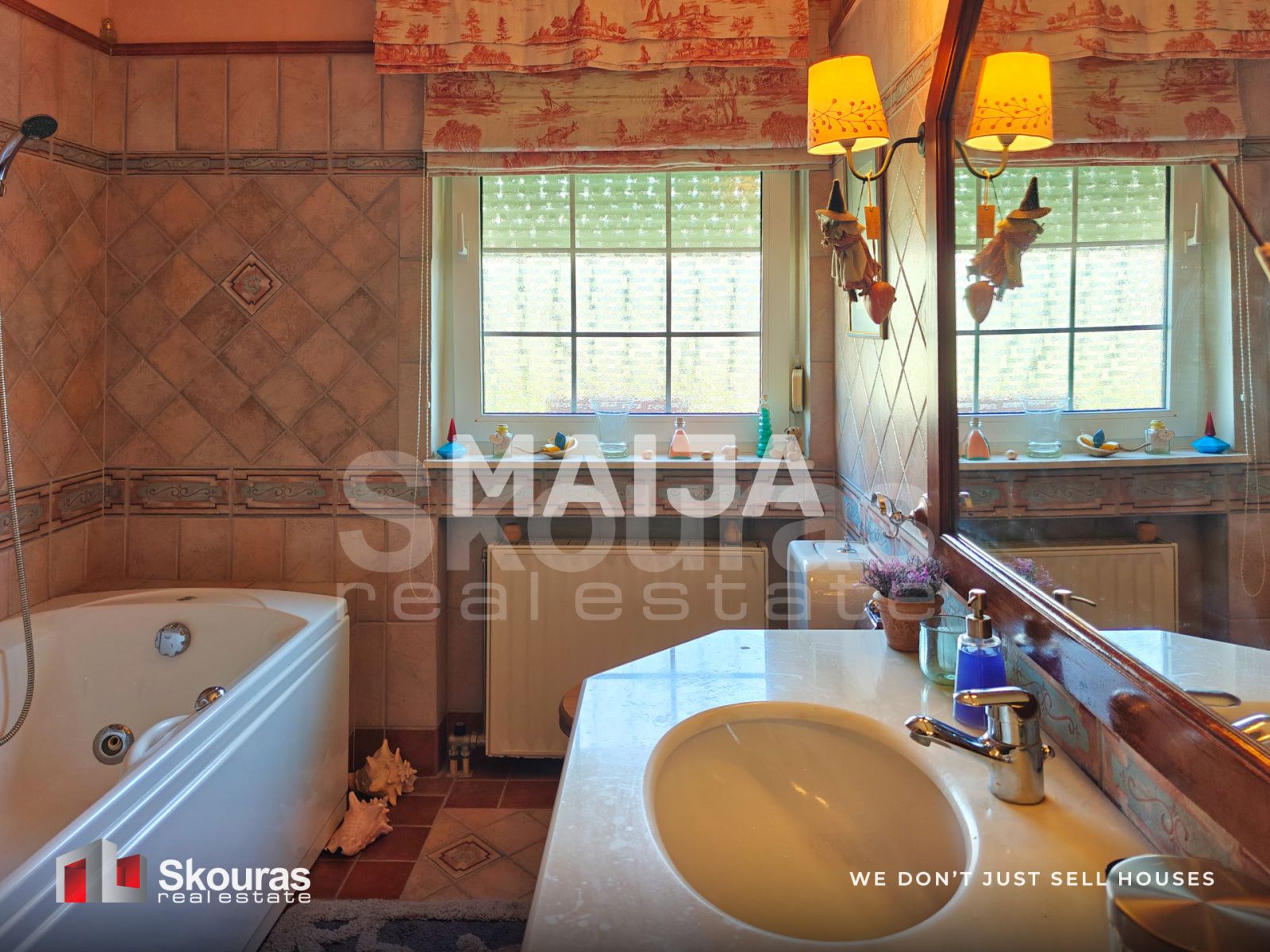 Haus 4 zimmer 280 m² Loutraki Perachora Agioi Theodoroi Municipality, Griechenland