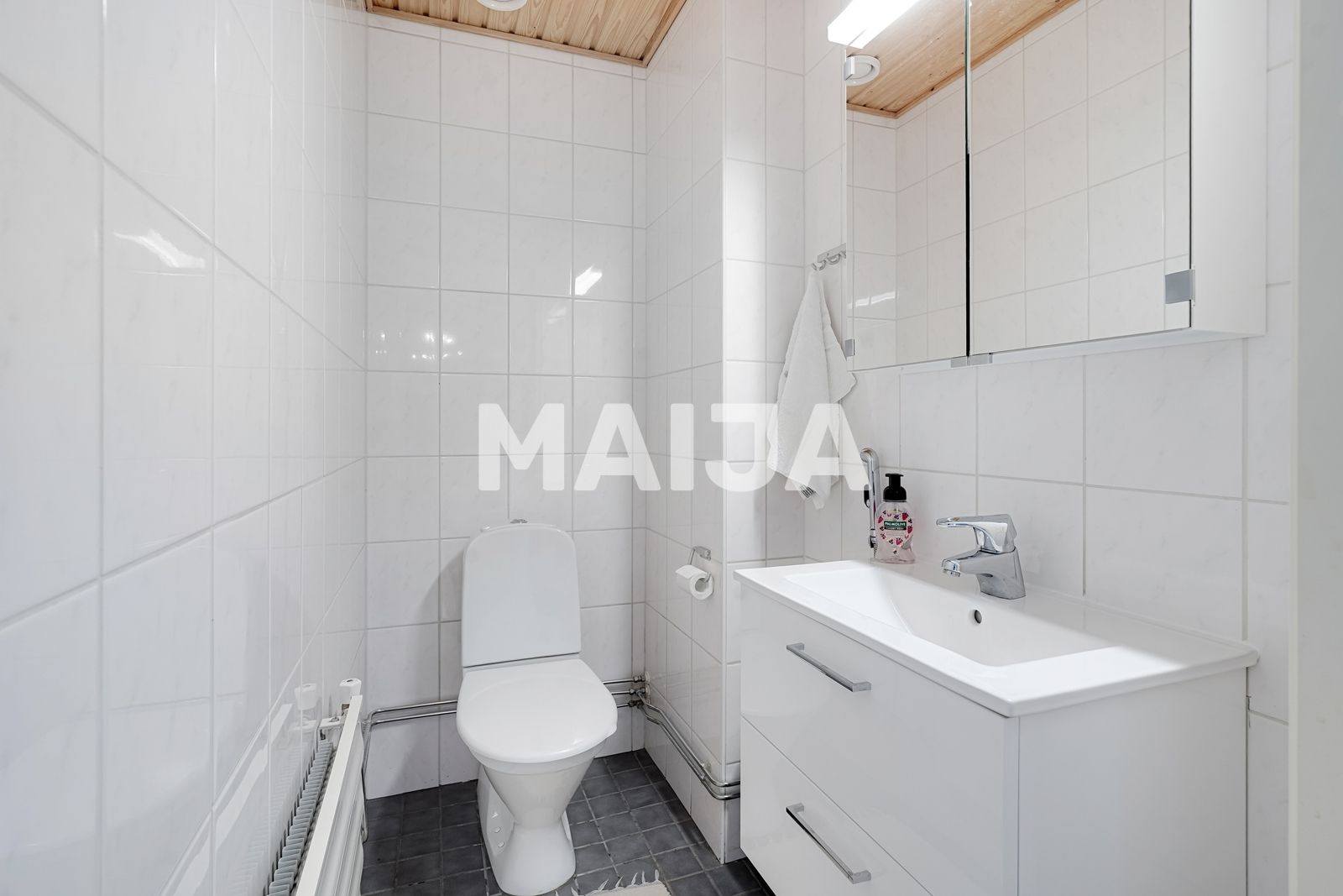 3 bedroom apartment 90 m² Helsinki sub-region, Finland