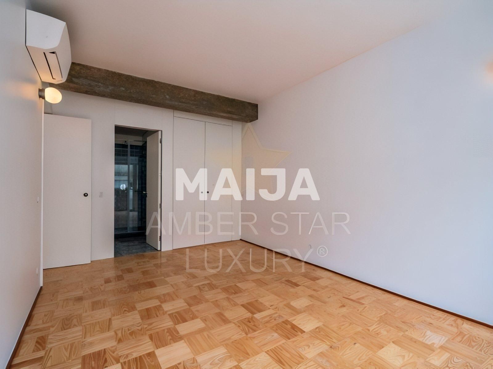 Квартира 1 комната 55 м² Порту, Португалия