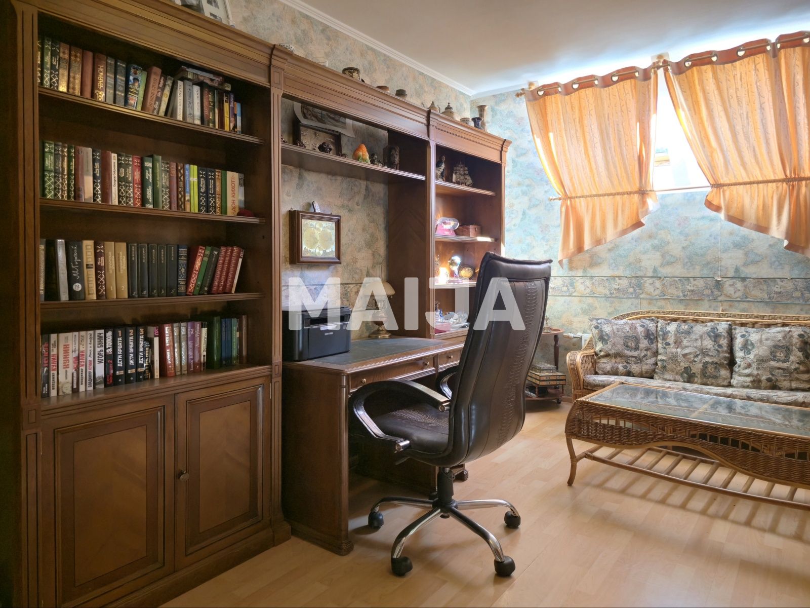 4 bedroom house 320 m² Pinki, Latvia