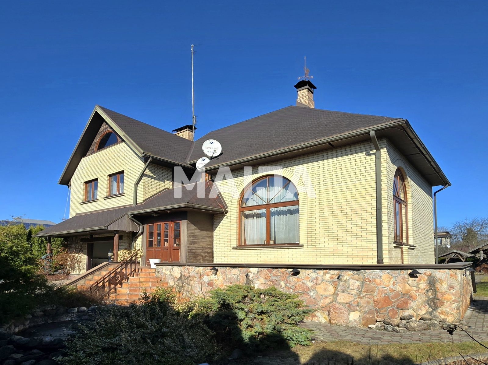 4 bedroom house 320 m² Pinki, Latvia