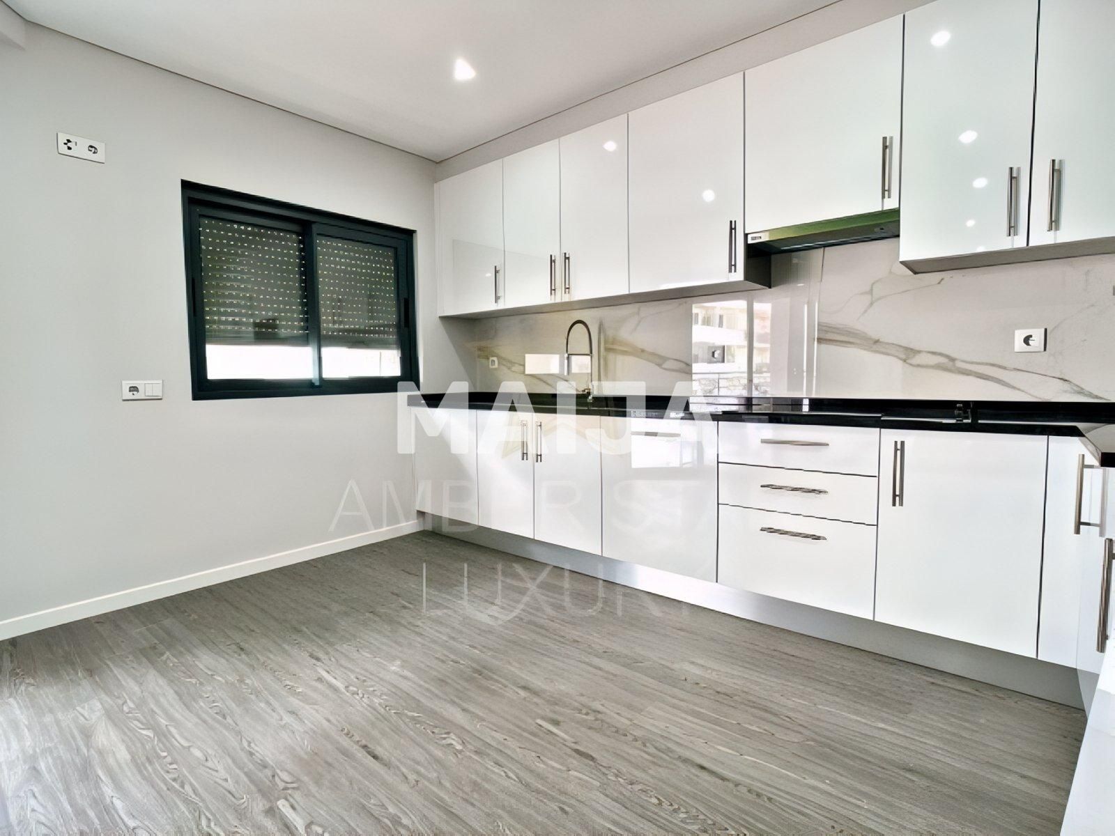 3 bedroom apartment 115 m² Quelfes, Portugal