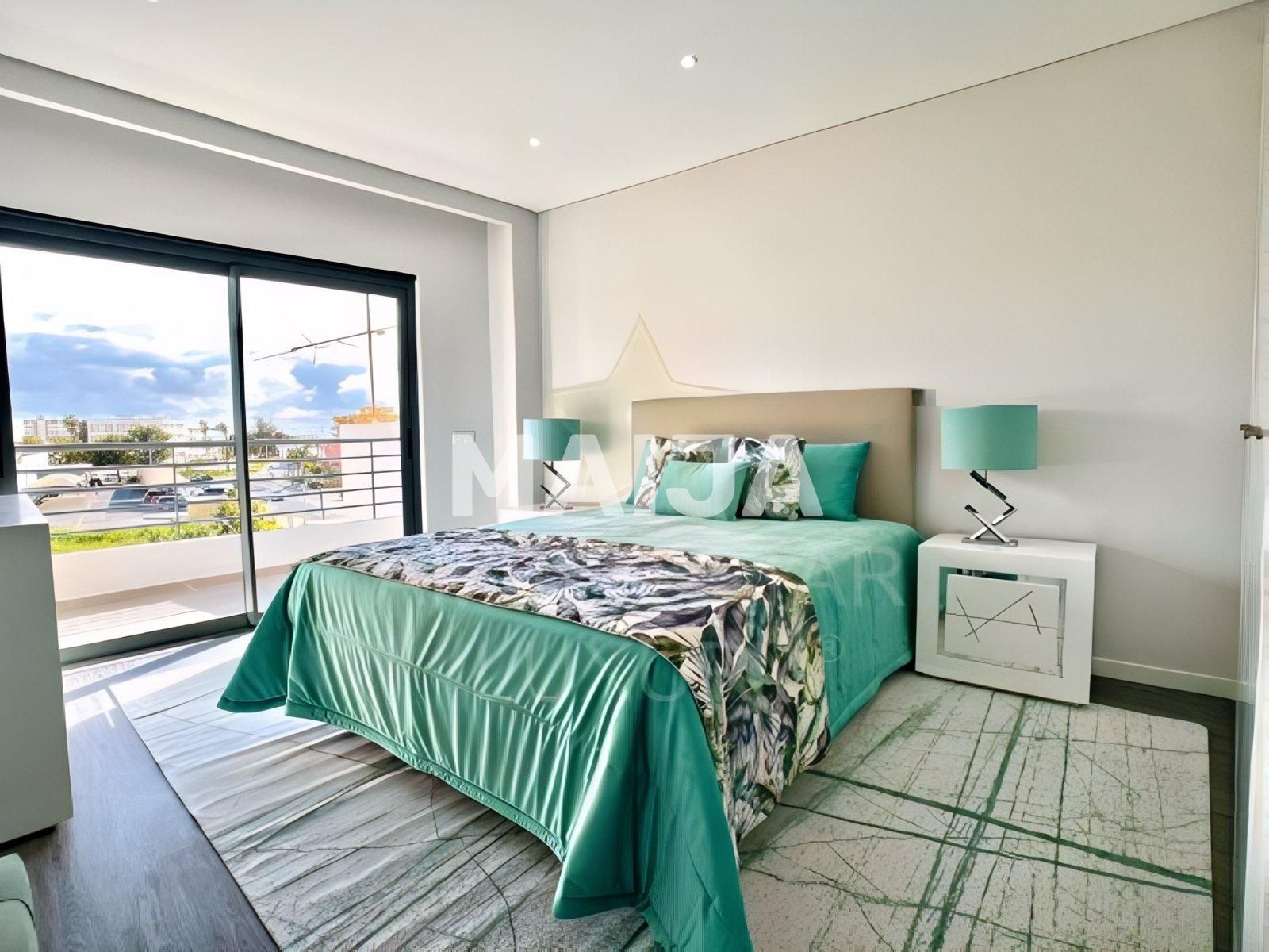 3 bedroom apartment 115 m² Quelfes, Portugal