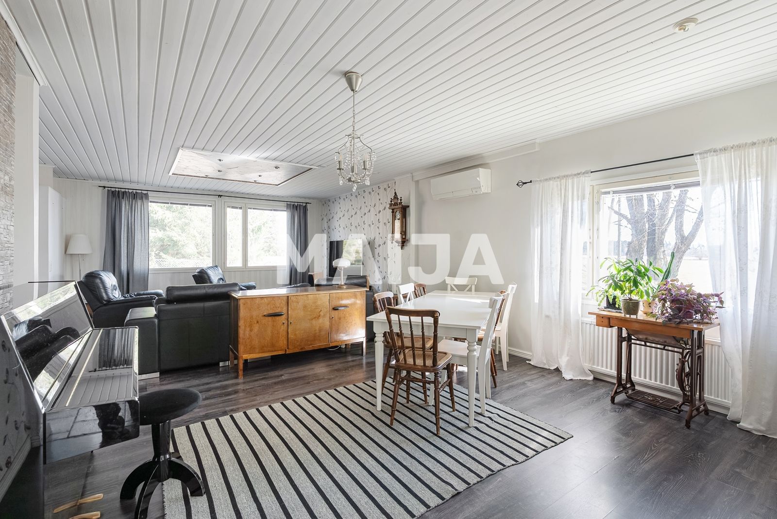 Dom 6 pokojów 120 m² Mantsala, Finlandia