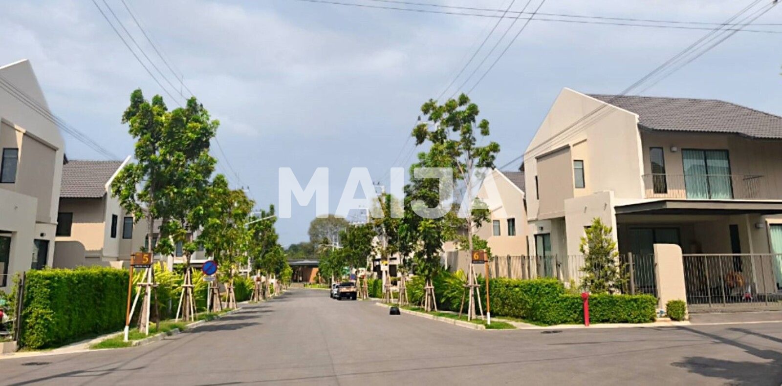 4 bedroom Villa 222 m² Bang Lamung, Thailand