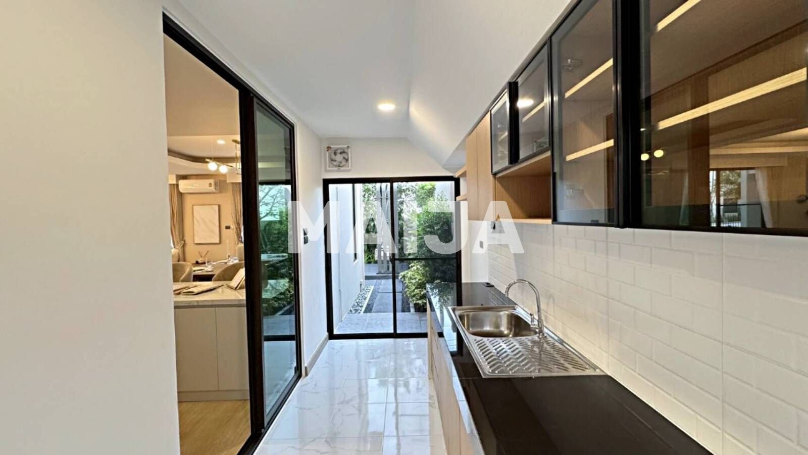 4 bedroom Villa 222 m² Bang Lamung, Thailand