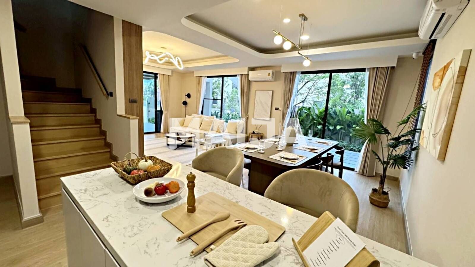 4 bedroom Villa 222 m² Bang Lamung, Thailand