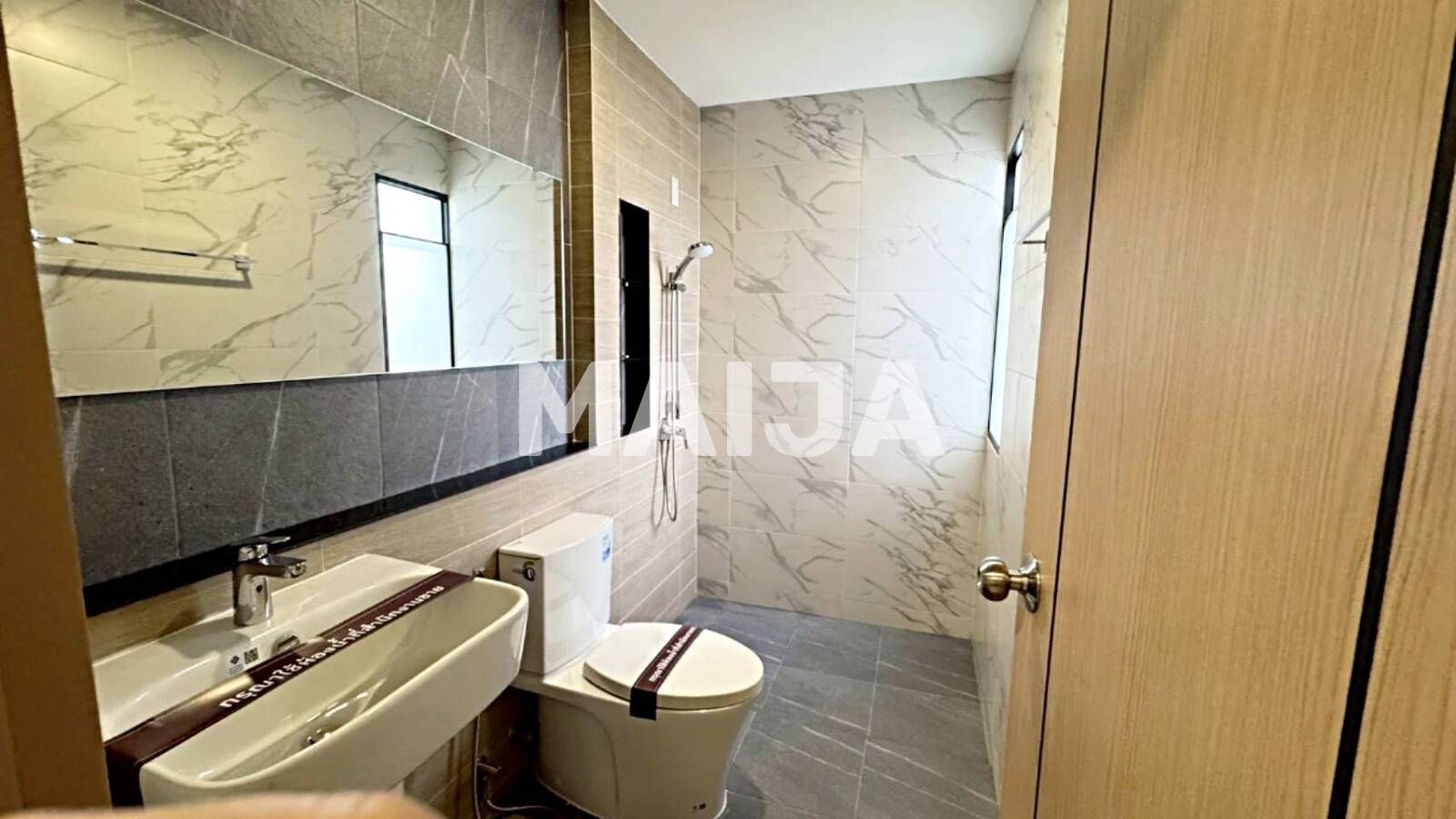 4 bedroom Villa 222 m² Bang Lamung, Thailand