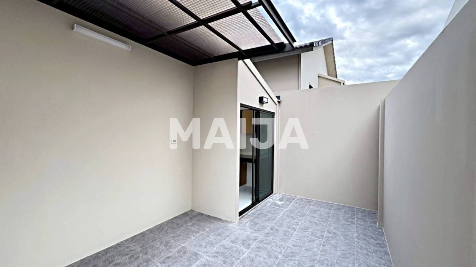 4 bedroom Villa 222 m² Bang Lamung, Thailand