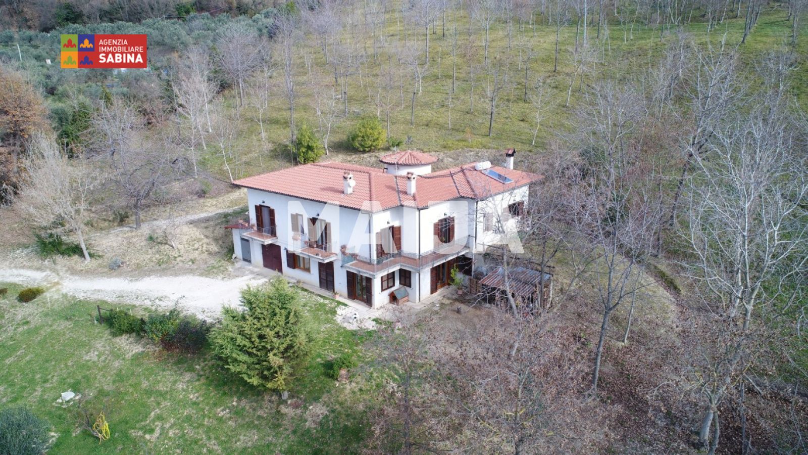 3 bedroom villa 270 m² Montopoli di Sabina, Italy