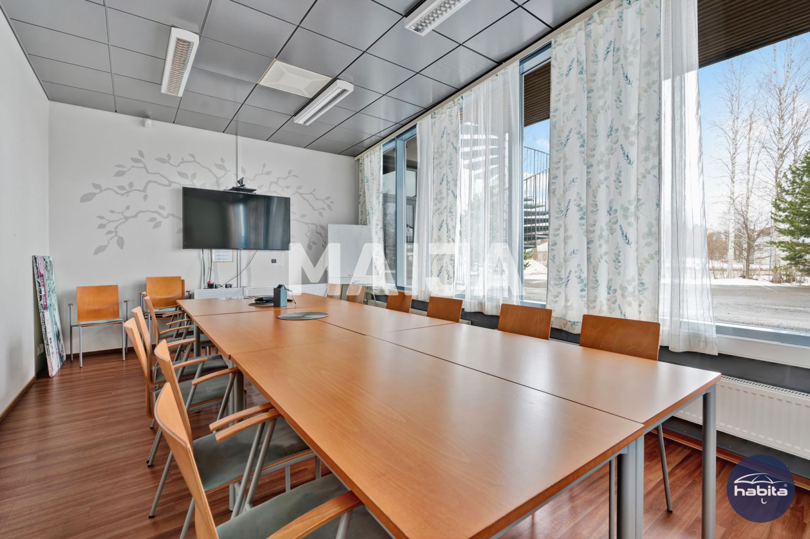 Ресторан, кафе 3 411 м² Район Йоэнсуу, Финляндия