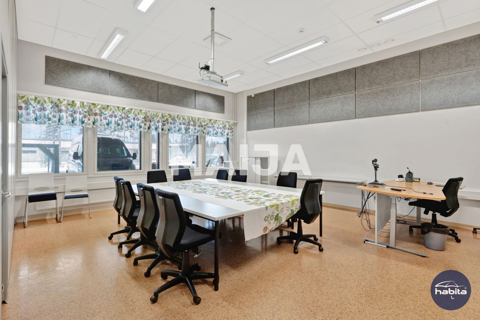 Ресторан, кафе 3 411 м² Район Йоэнсуу, Финляндия