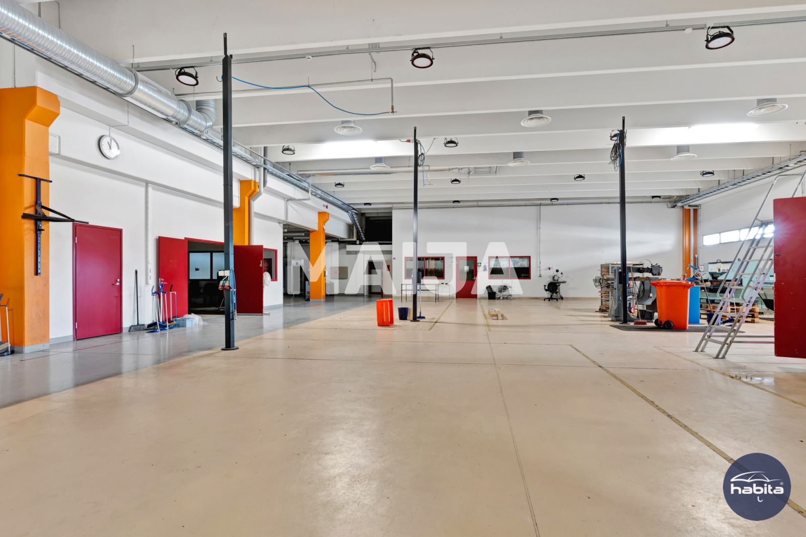 Ресторан, кафе 3 411 м² Район Йоэнсуу, Финляндия