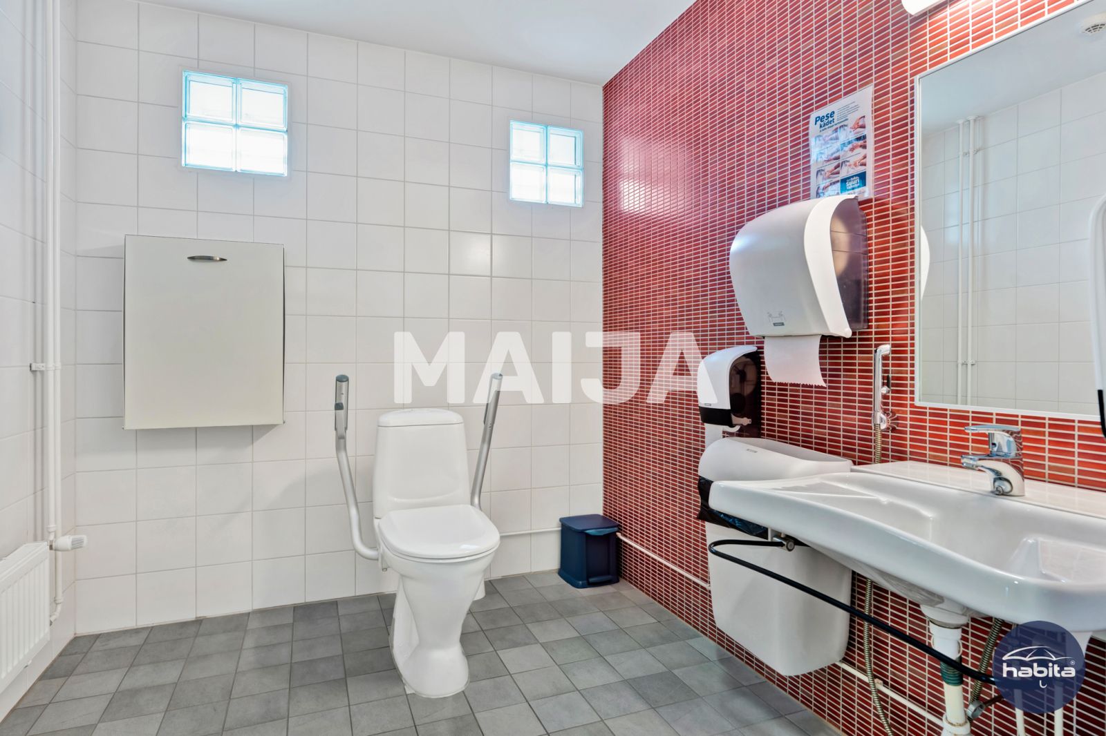 Ресторан, кафе 3 411 м² Район Йоэнсуу, Финляндия