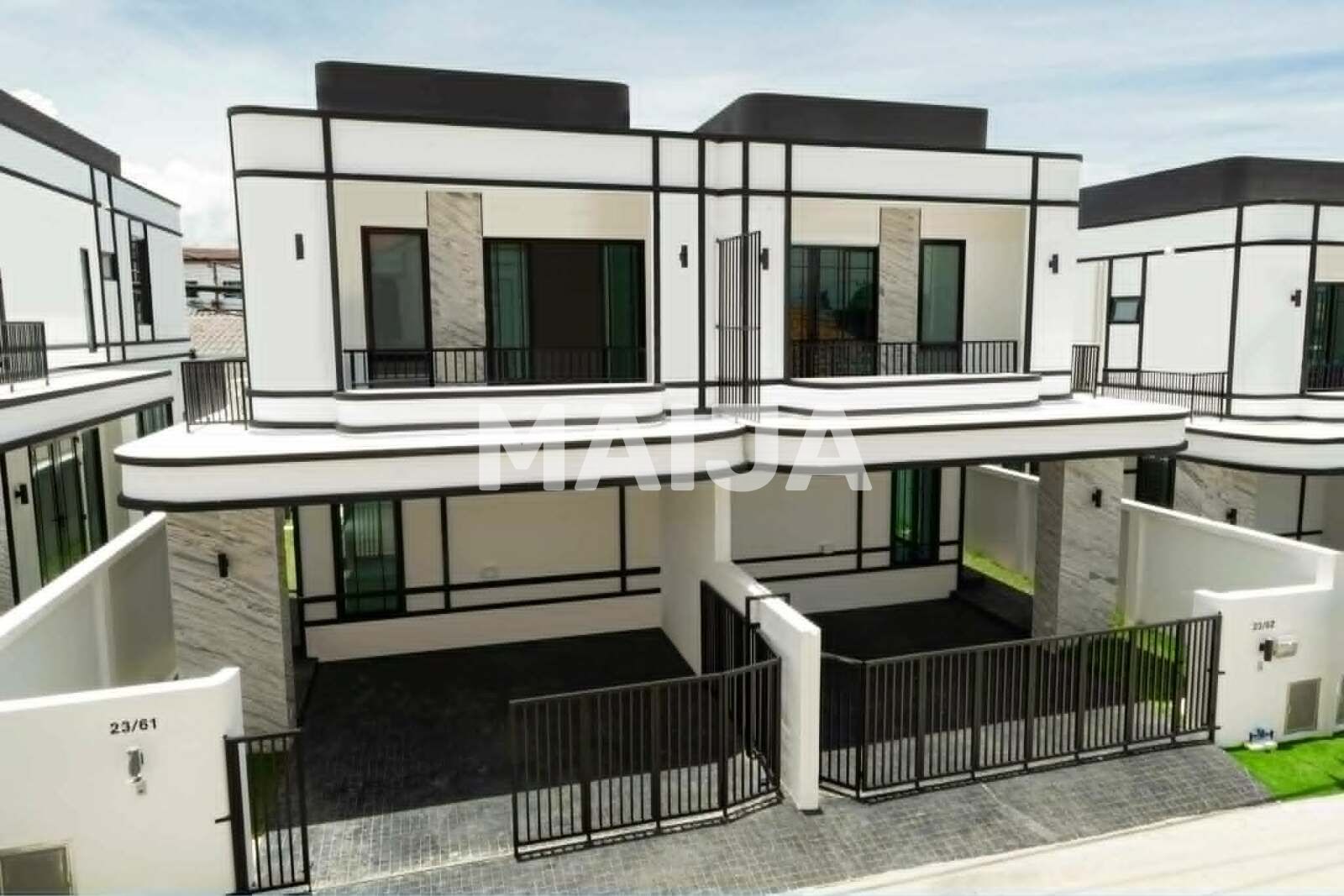 4 bedroom house 209 m² Nong Pla Lai, Thailand