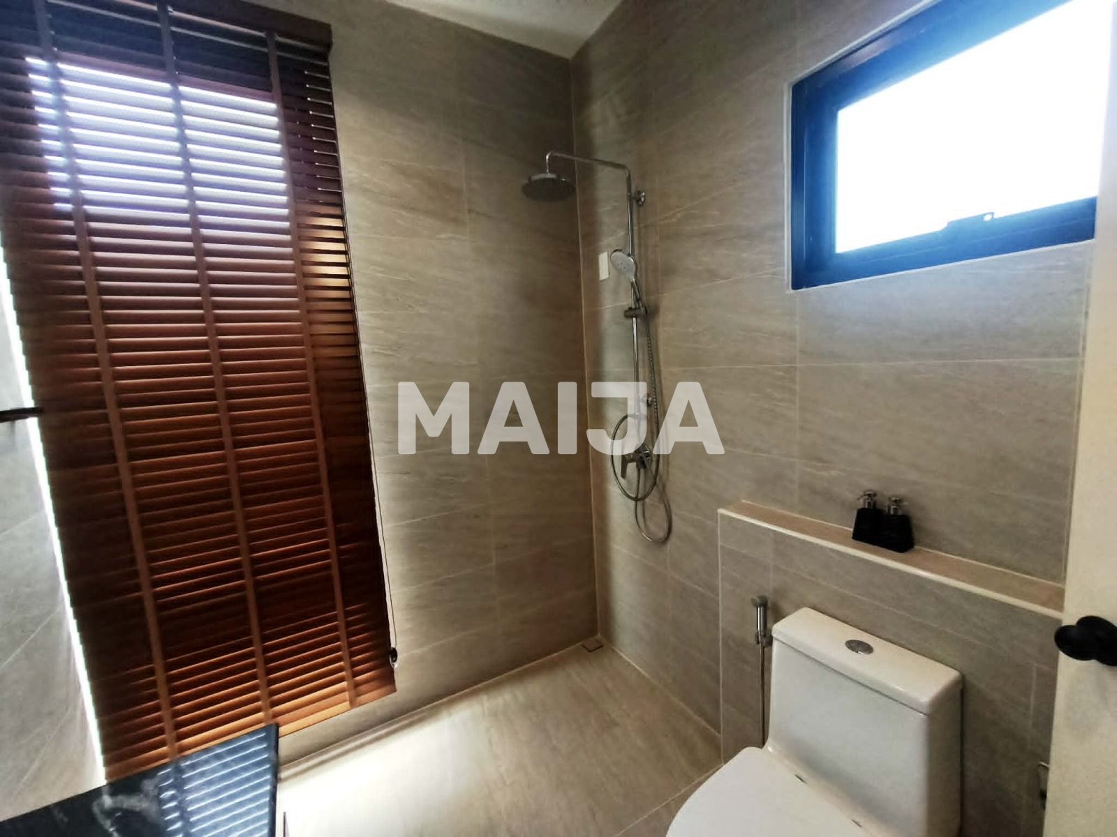 4 bedroom house 209 m² Nong Pla Lai, Thailand