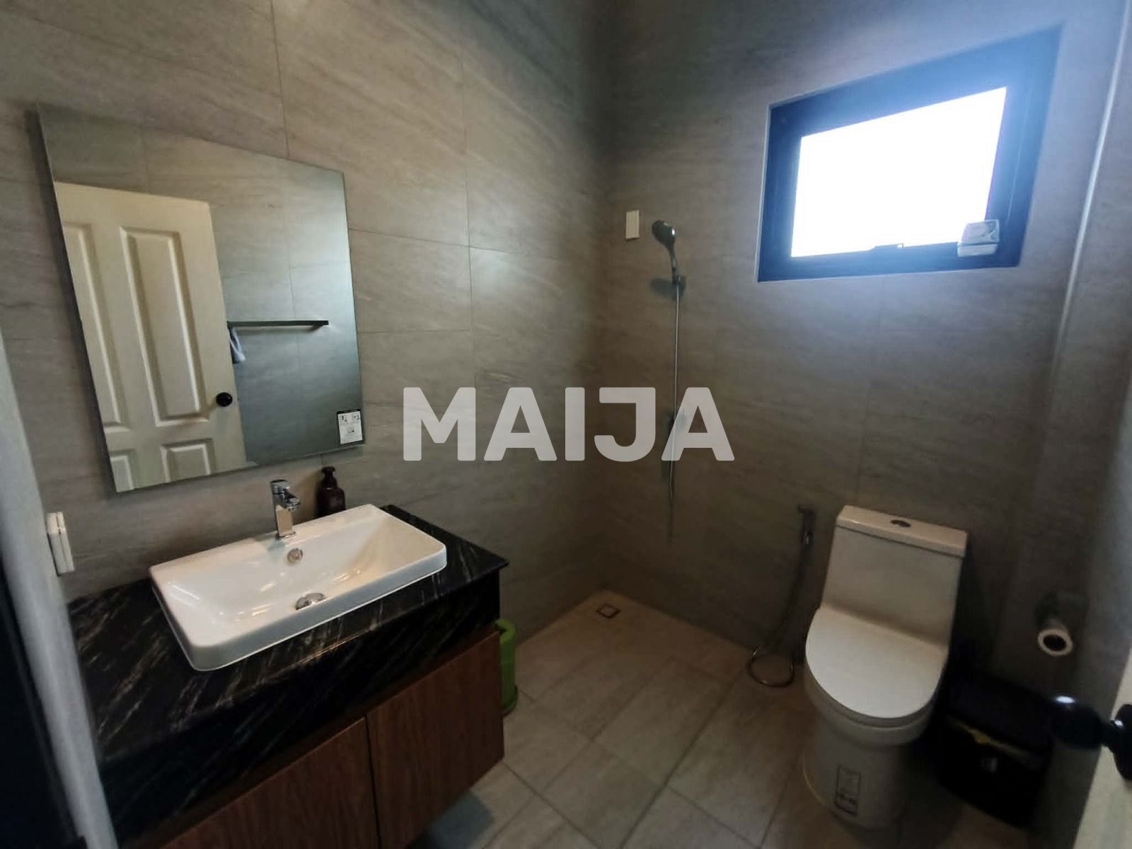 4 bedroom house 209 m² Nong Pla Lai, Thailand