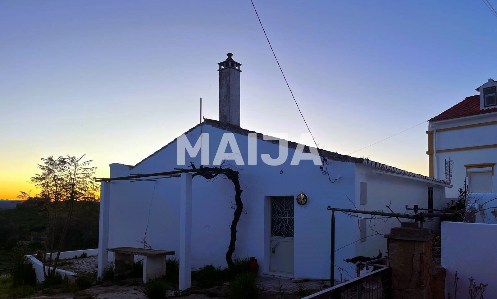 Дом 4 комнаты 74 м² Martim Longo, Португалия